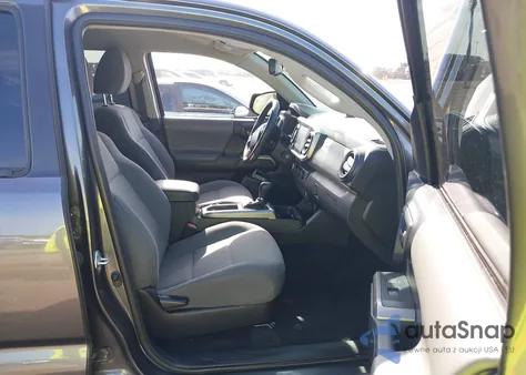 2021 Toyota Tacoma Sr5 V6 z USA, uszkodzony, nr VIN 5TFAZ5CN4MX117527